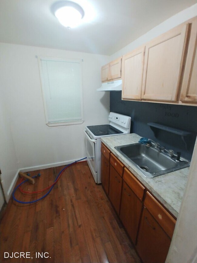 Foto del edificio - 2 br, 1 bath House - 3345 Malta Street
