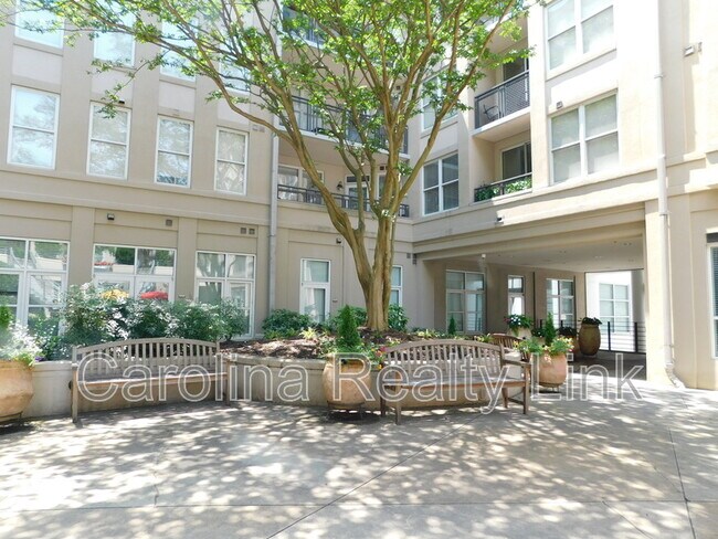 Foto del edificio - 1315 East Blvd