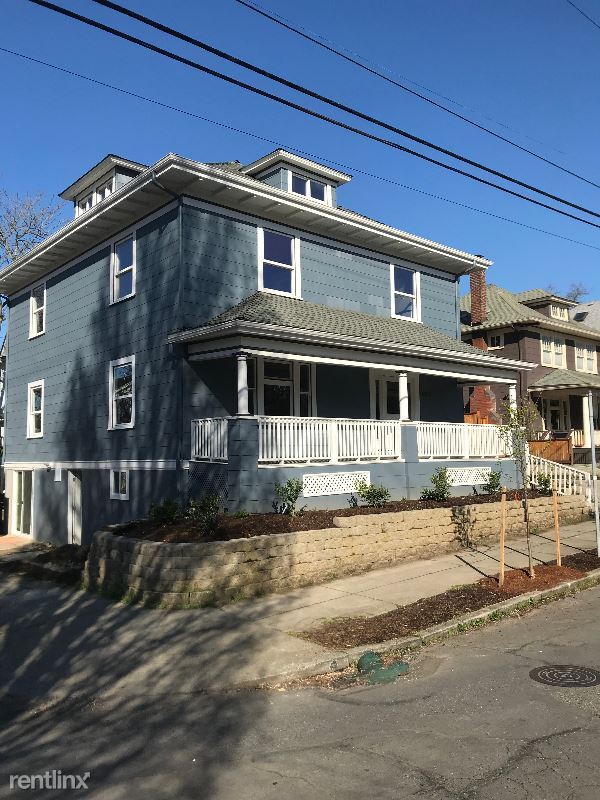 Primary Photo - 1035 SE 14th Ave