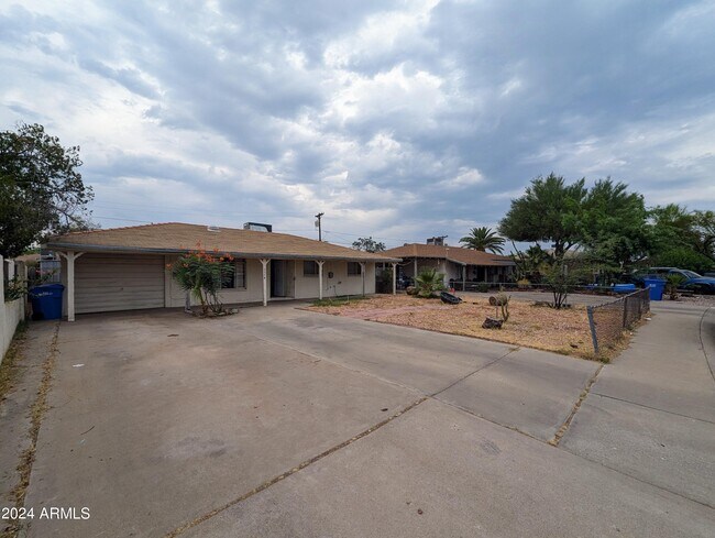 Foto del edificio - 6036 N 31st Dr