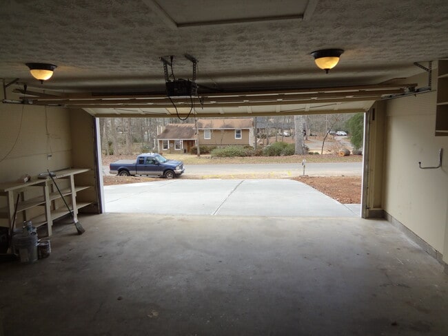 Building Photo - 125 Buckeye Ln