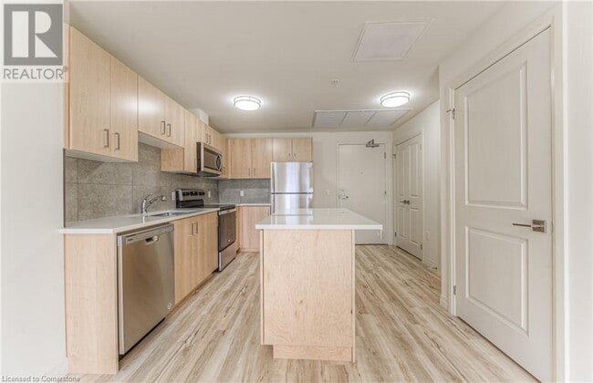 Building Photo - 301 Westmount Rd W