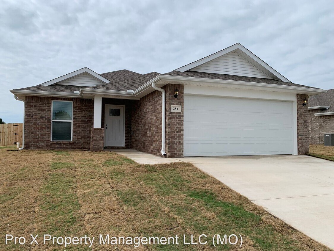 351 Swaden Ln, b City, MO 64870 House Rental in b City, MO