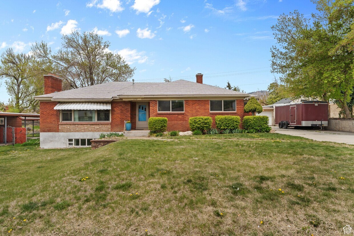 Primary Photo - 1350 36th St