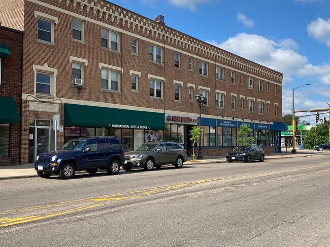 Building Photo - 1564 Randolph Ave