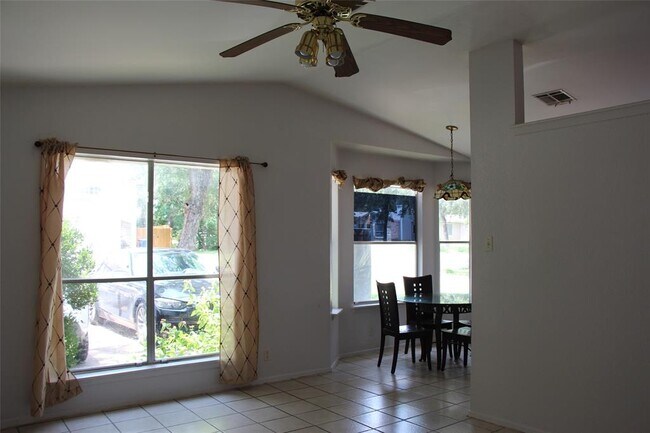 Building Photo - 9603 Nightjar Dr