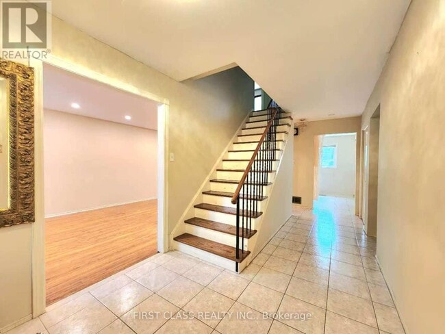 Building Photo - 41 Rollingwood Dr