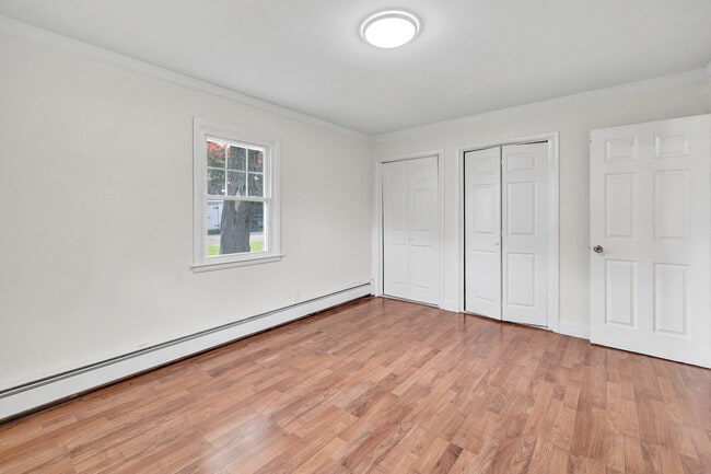 Foto del edificio - 46 Daniel Dr