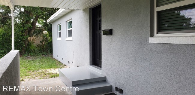 Building Photo - 3 br, 1.5 bath House - 5550 Lido Street