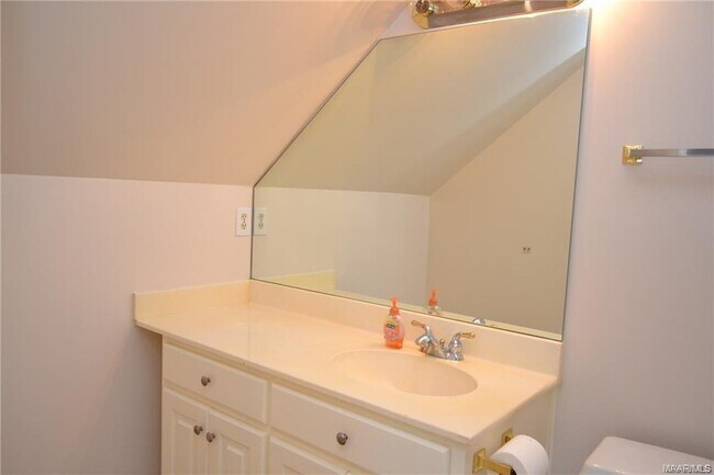 Building Photo - 9692 Bent Brook Dr