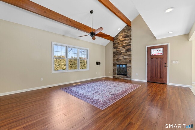 Building Photo - 5 Sunningdale Ln