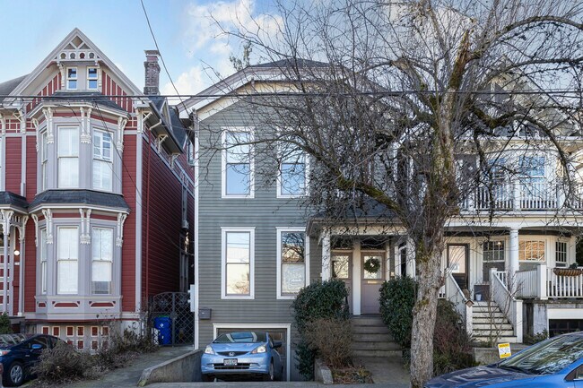 Photo - 2152 NW Flanders St House