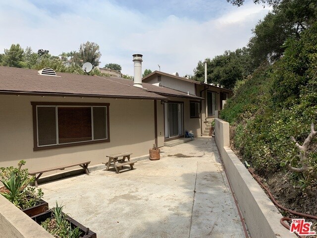 Foto del edificio - 2420 Drury Ln
