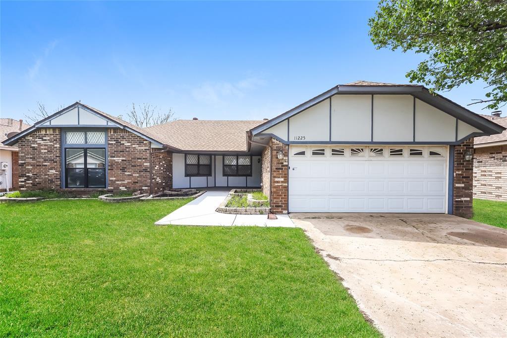 Primary Photo - 11225 Cimarron Dr