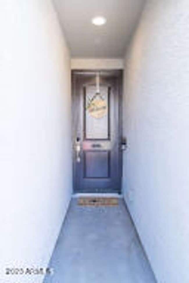 Foto del edificio - Apply Here www.realty480pm.appfolio.com/listings