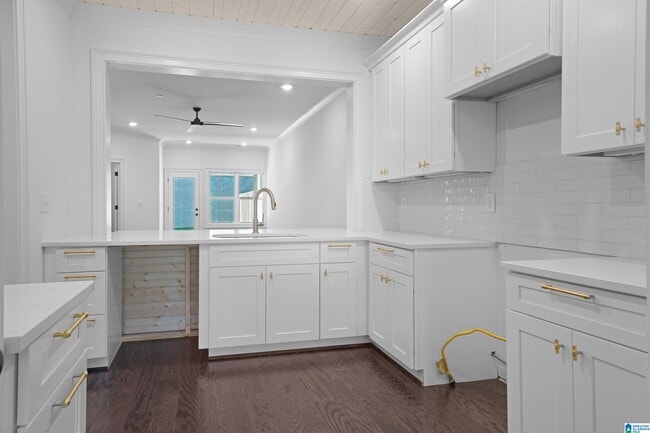 Building Photo - 3017 Vestavia Terrace Dr