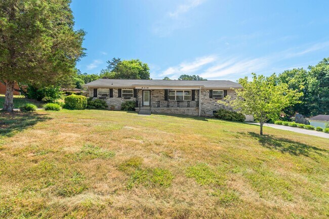 Foto del edificio - 6216 Mountain Laurel Rd