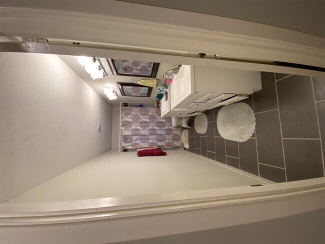 Foto del edificio - 1420 Kimwood Dr