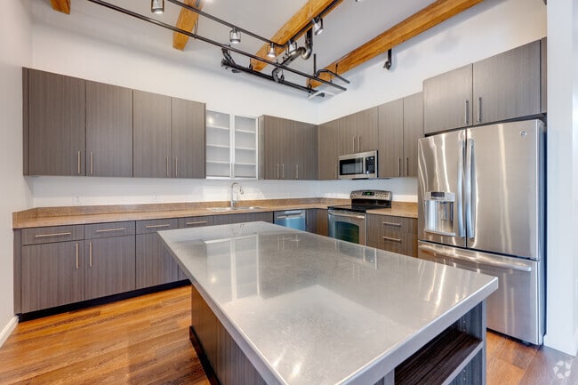 2BR, 2BA - 1,375SF - Kitchen - Cascade District Lofts