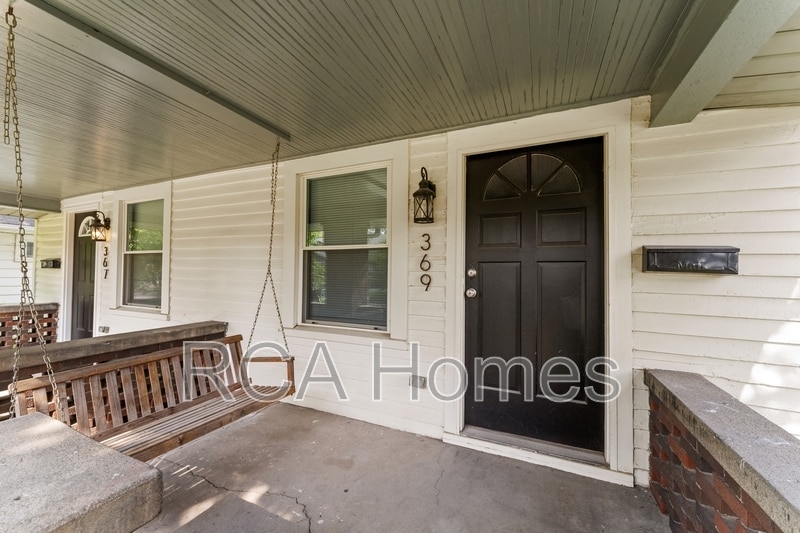 Primary Photo - 369 S Grand Ave