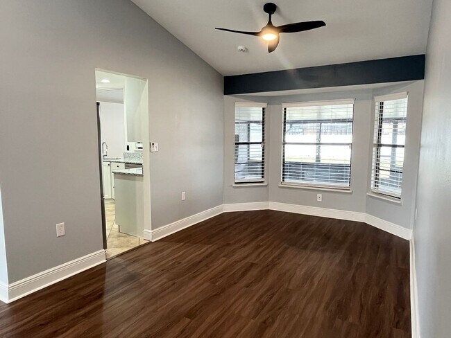 Foto del edificio - 947 Wages Way