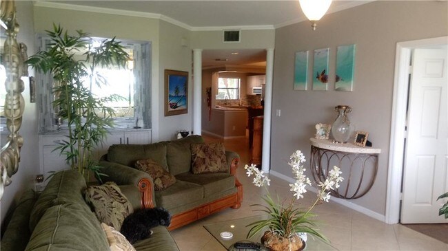 Foto del edificio - 6102 SE Landing Way