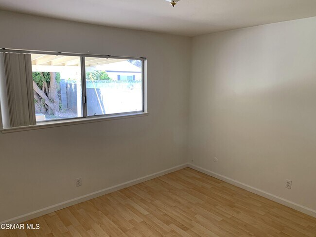 Foto del edificio - 627 Watson Ave