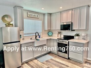 Building Photo - 69740 Sunny Sands Dr
