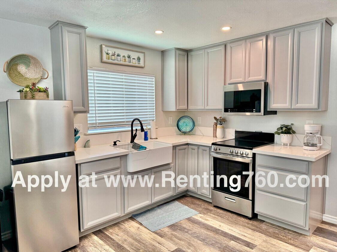 Foto principal - Fully Updated Furnished Studio Near Milita...