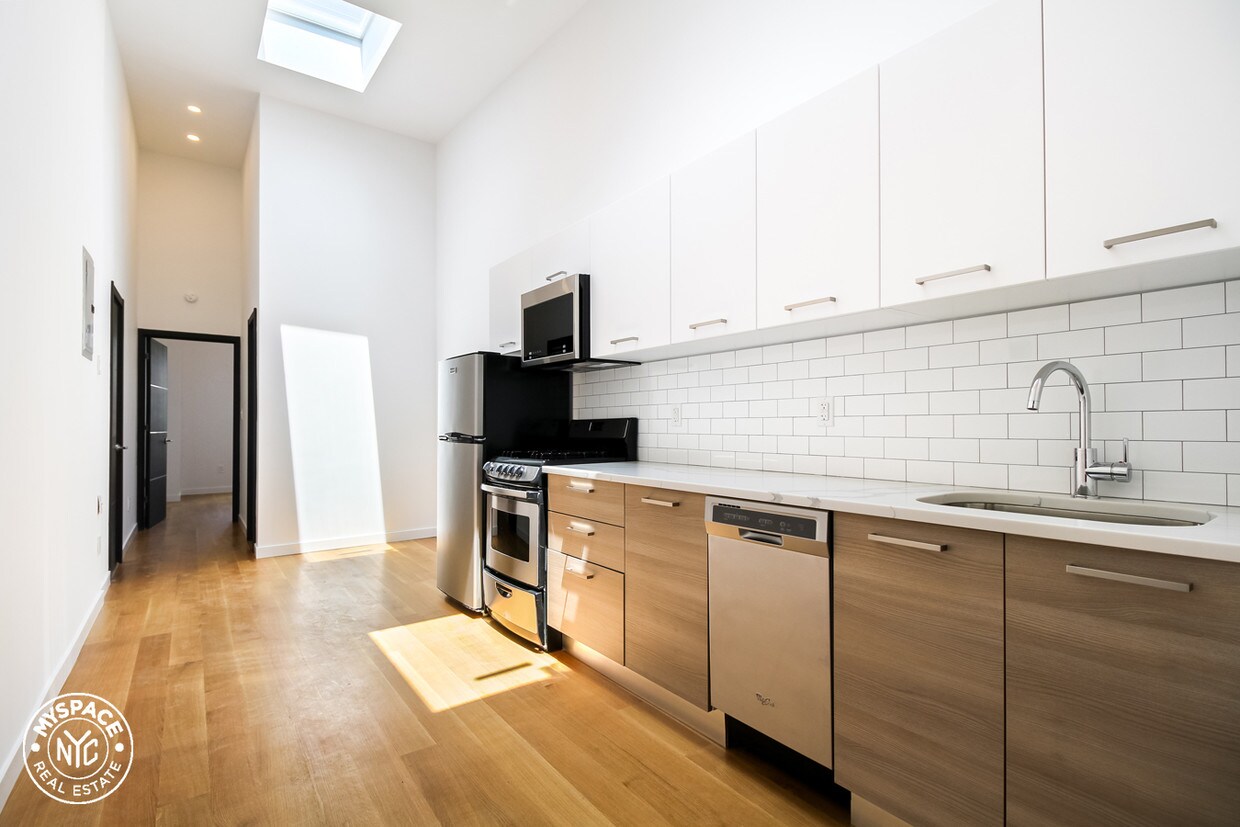 Foto principal - 1156 Myrtle Ave