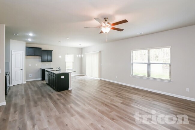 Foto del edificio - 139 Spring Knoll Dr