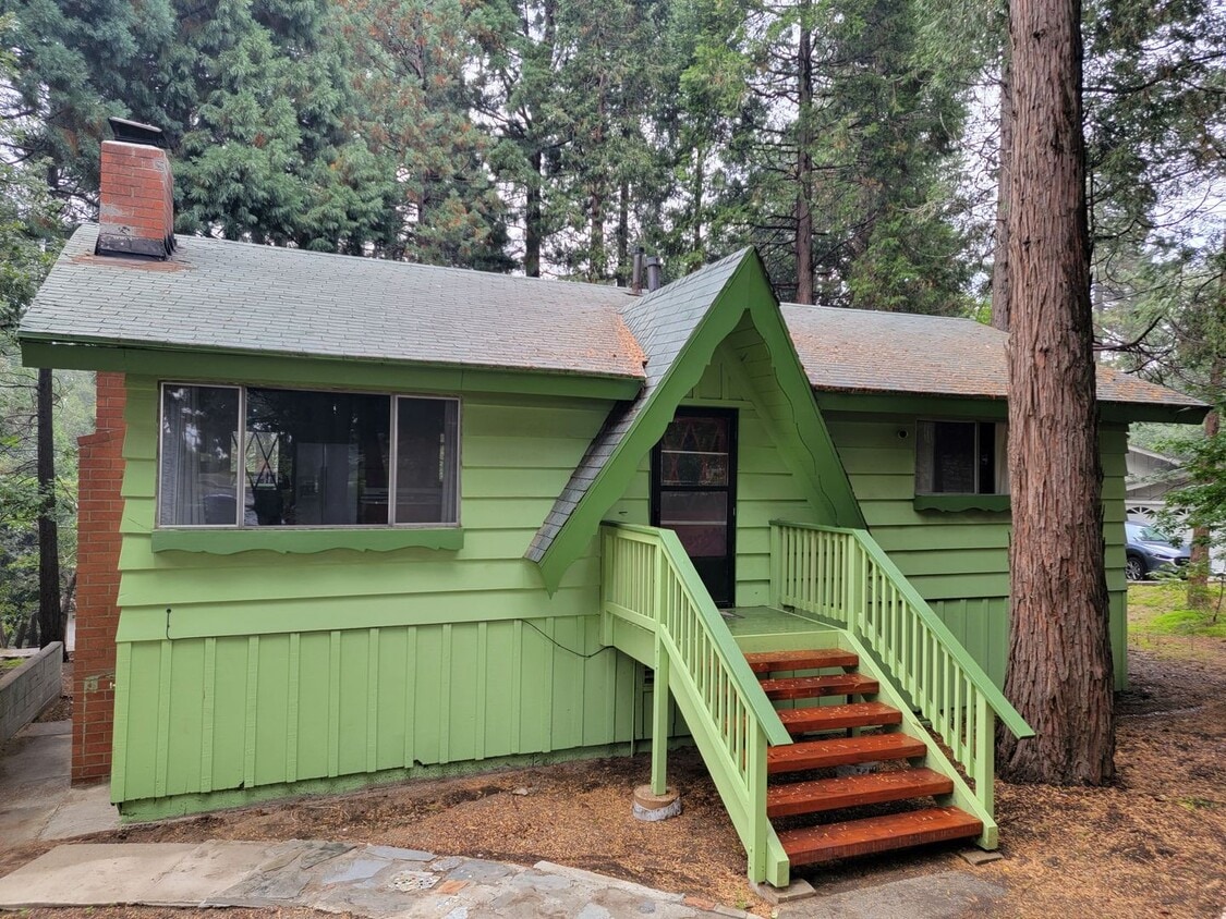 Primary Photo - Crestline Home