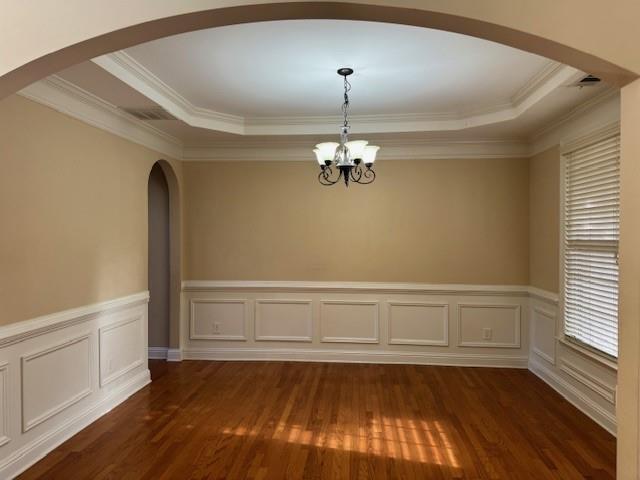 Building Photo - 2065 Manor View