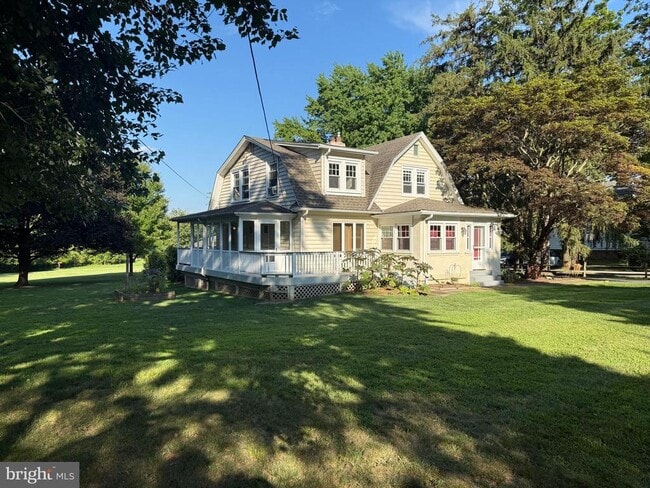 Building Photo - 29 S New Middletown Rd