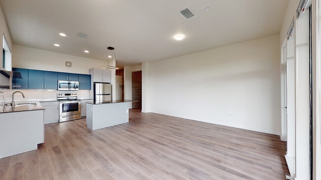 Building Photo - Boutique Apartments