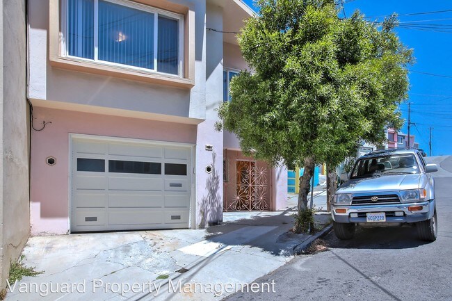 Building Photo - 2 br, 1 bath House - 118 Bridgeview Drive