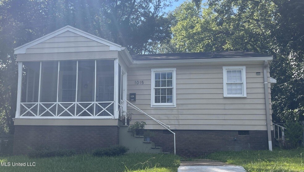 Foto principal - 1015 Monroe St