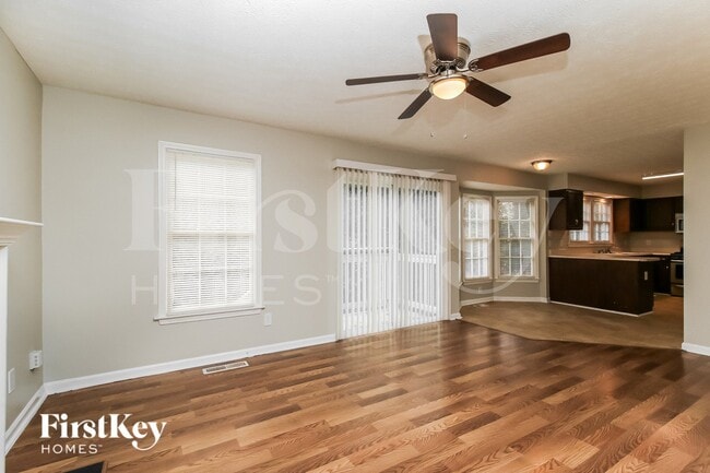 Building Photo - 1877 Wedgewood Dr