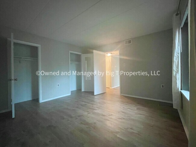 Foto del edificio - 1 bd 1ba in Leesburg, VA overlooking golf course