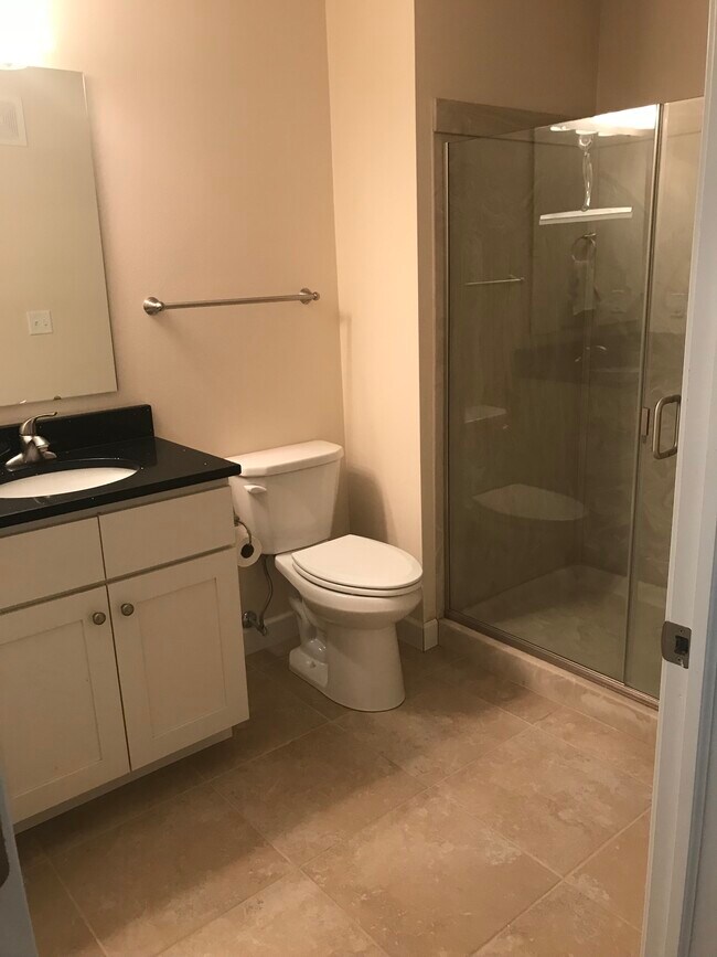 Marble shower fitting - 2500 Muscatine Ave
