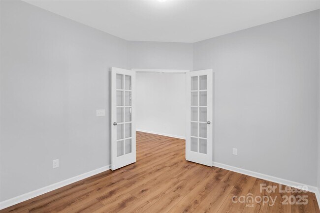 Foto del edificio - 3024 Kirkwall Ln