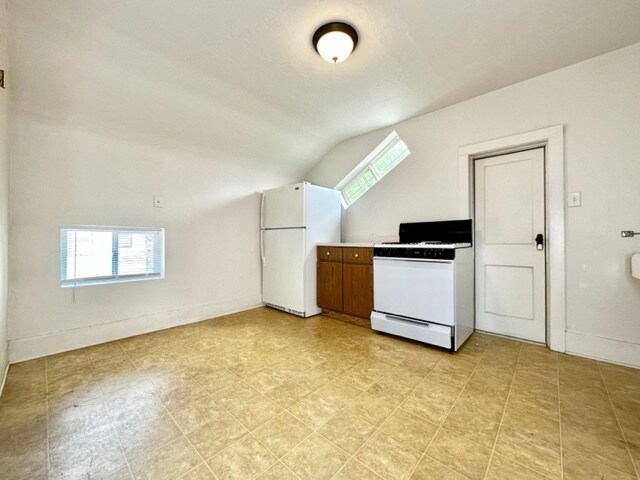 Foto del edificio - 1243 E Walnut St
