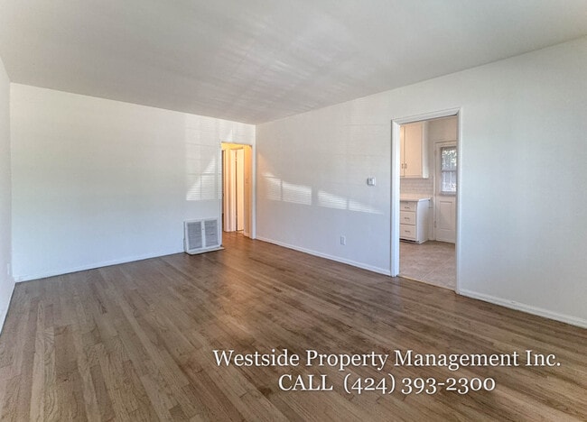 Building Photo - 11000 Culver Blvd