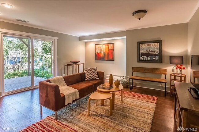 Foto del edificio - 4 br, 2.5 bath House - 4510 166th Place No...