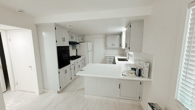 Building Photo - 312 Decatur St