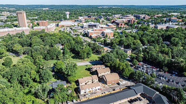 Building Photo - Ogden Place
