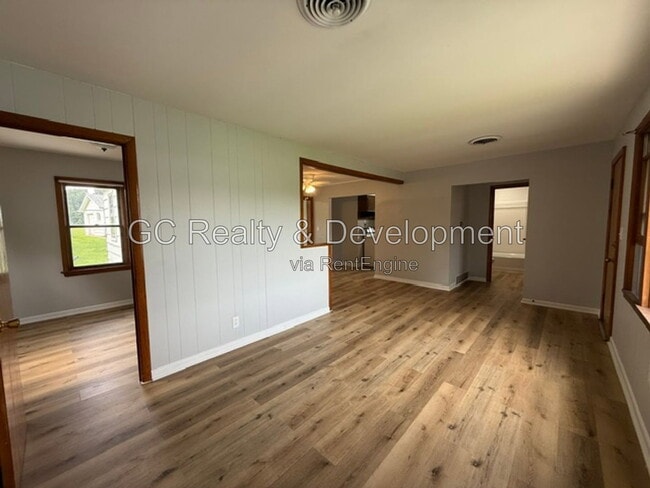 Building Photo - 33W249 Butterfield Rd