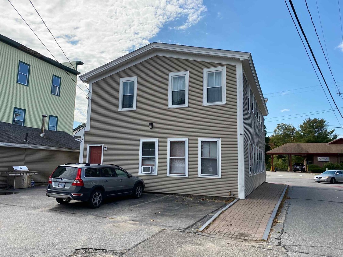 Primary Photo - 56 Main St