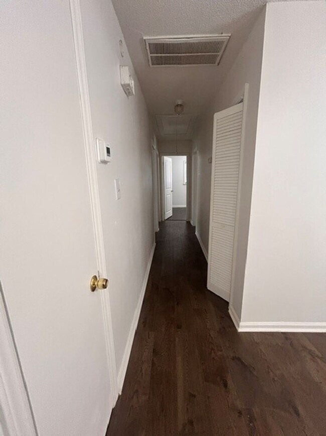 Foto del edificio - 1309 Ardmore Dr