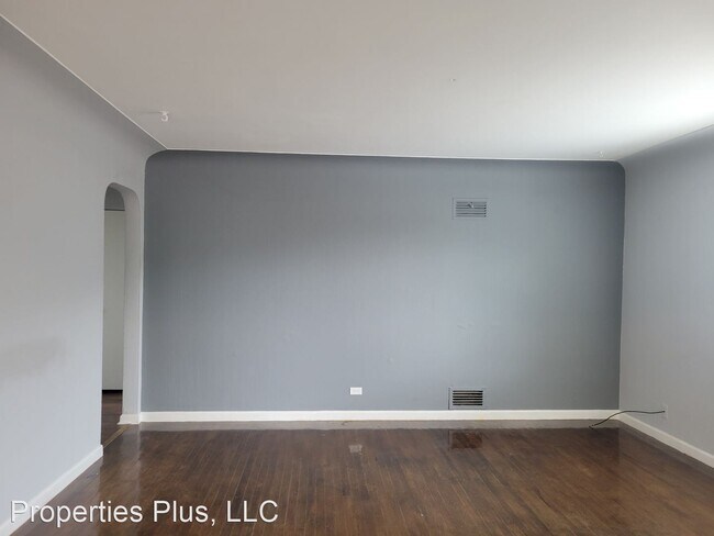 Building Photo - 2 br, 1 bath House - 2830 N Monroe St